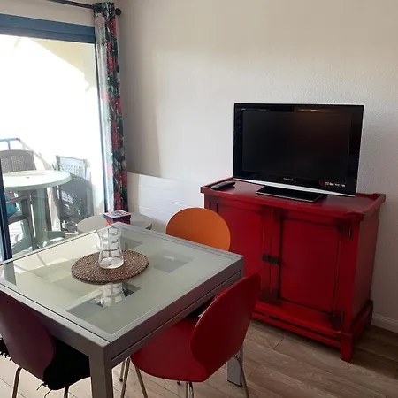 T2 Avec Balcon Face Au Golf Avec Piscine A アパート *