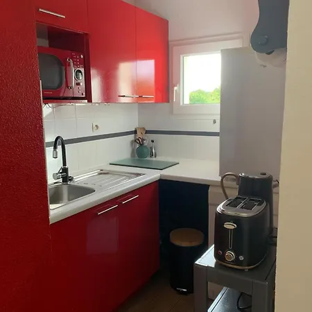 T2 Avec Balcon Face Au Golf Avec Piscine à * Pornic